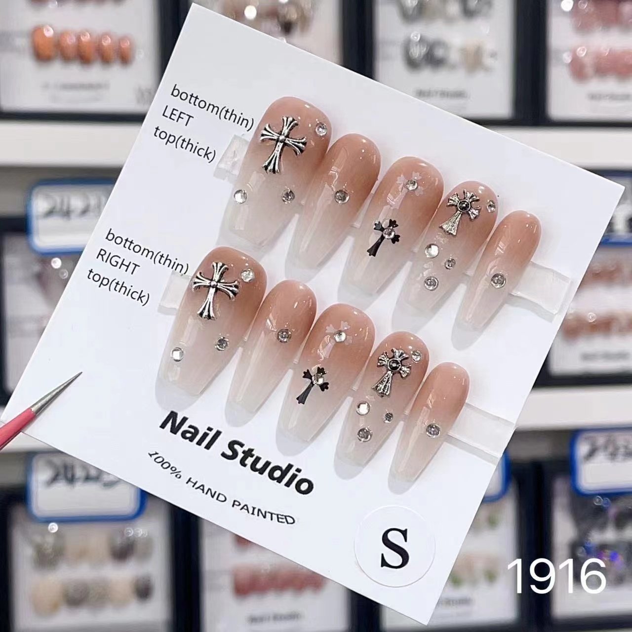 1916#Gradient Crocus