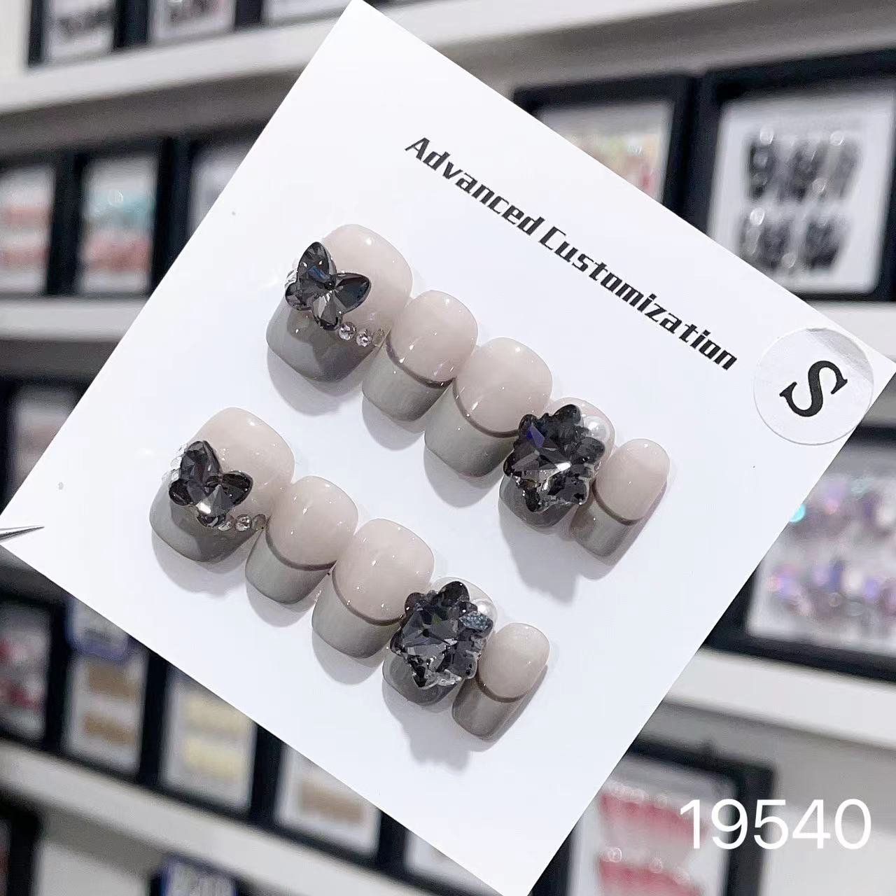 19540#French Snow Butterfly