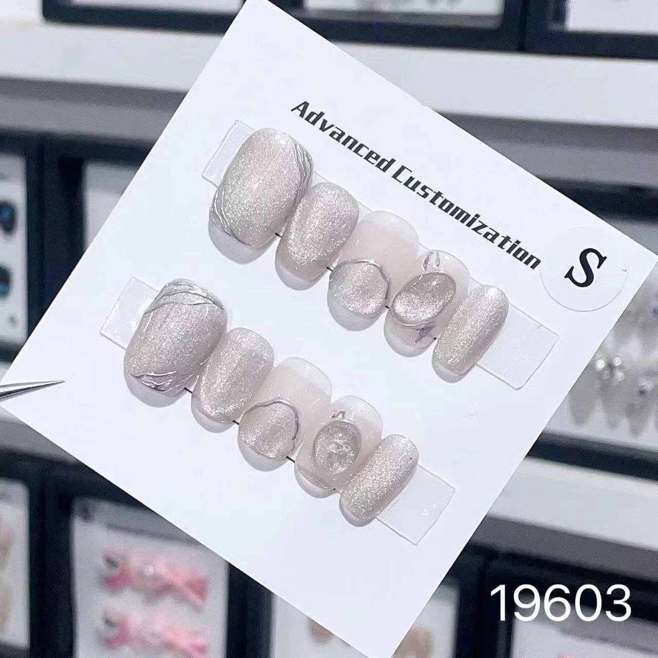 19603#Champagne Cat's Eye