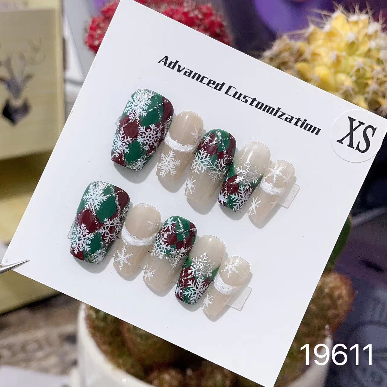 19611#Christmas Snowy Night