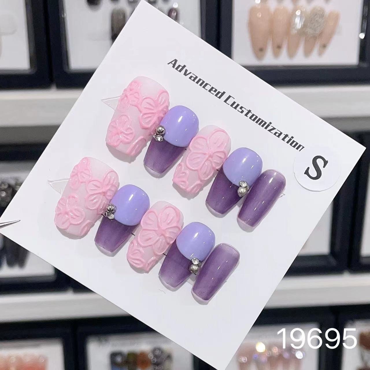 19695#Hand-painted flowers